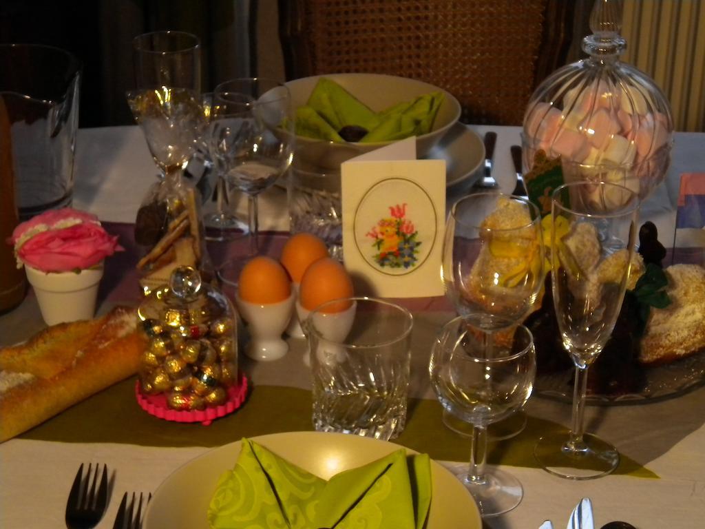 Gite Le Mandle Riquewihr Room photo