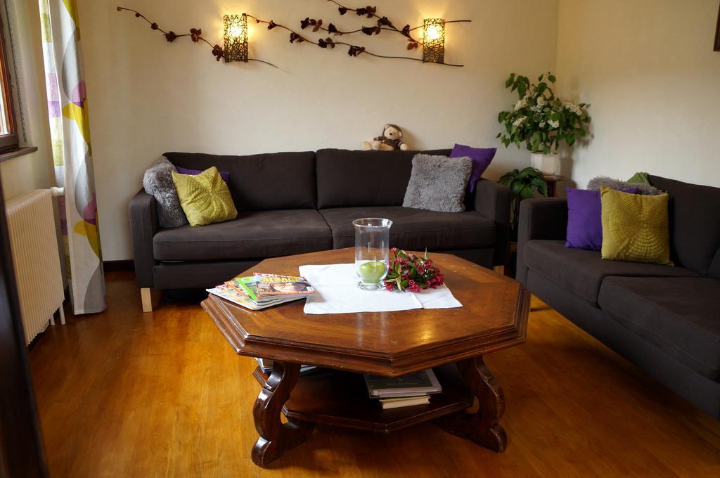 Gite Le Mandle Riquewihr Room photo